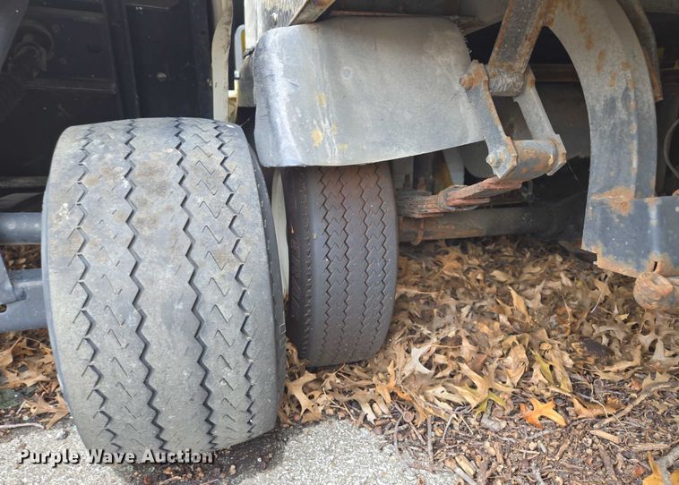 image for item EF1891 (2) EZ GO golf carts