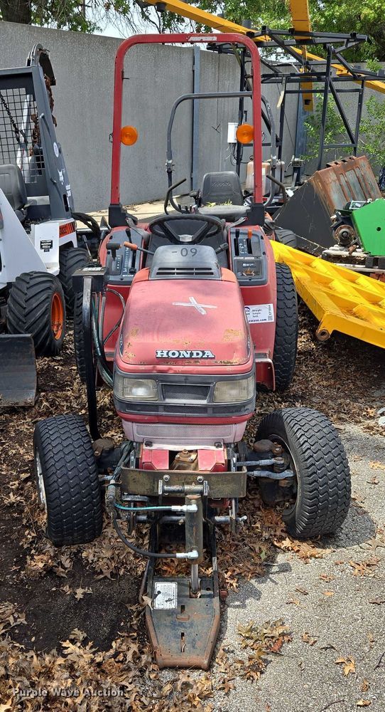 image for item EF1894 Honda 6522 tractor