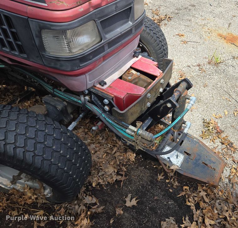 image for item EF1894 Honda 6522 tractor