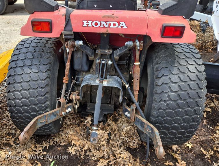 image for item EF1894 Honda 6522 tractor