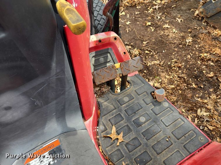 image for item EF1894 Honda 6522 tractor