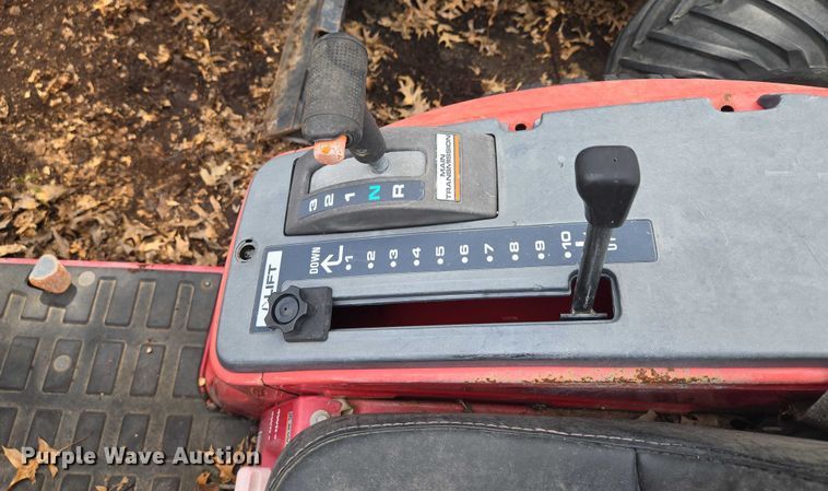 image for item EF1894 Honda 6522 tractor