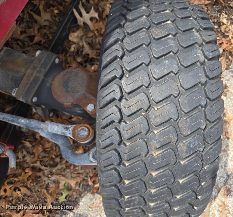 image for item EF1894 Honda 6522 tractor