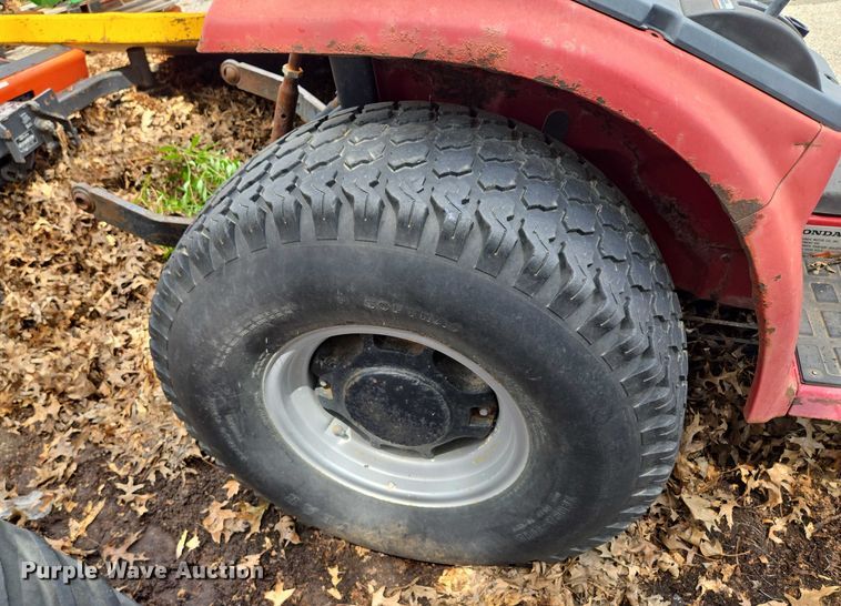 image for item EF1894 Honda 6522 tractor