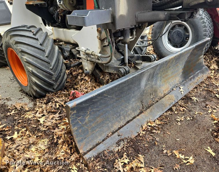 image for item EF1895 1990 Bobcat 3022 trencher