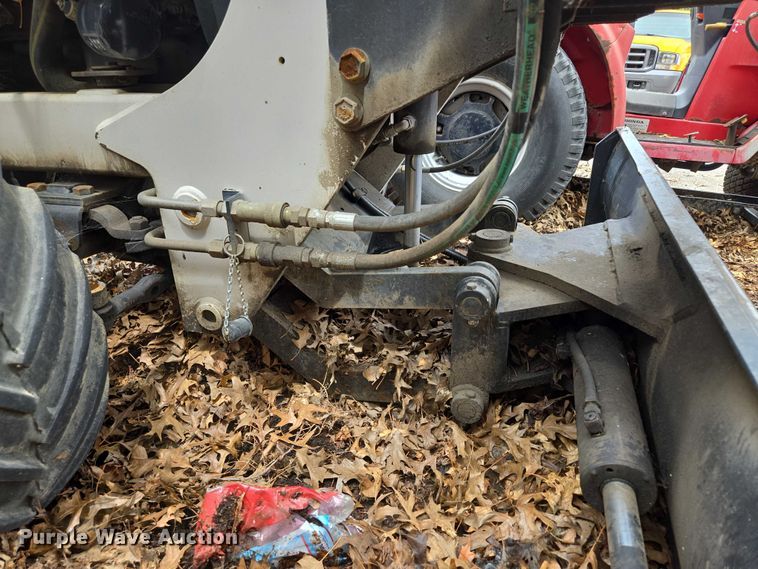 image for item EF1895 1990 Bobcat 3022 trencher