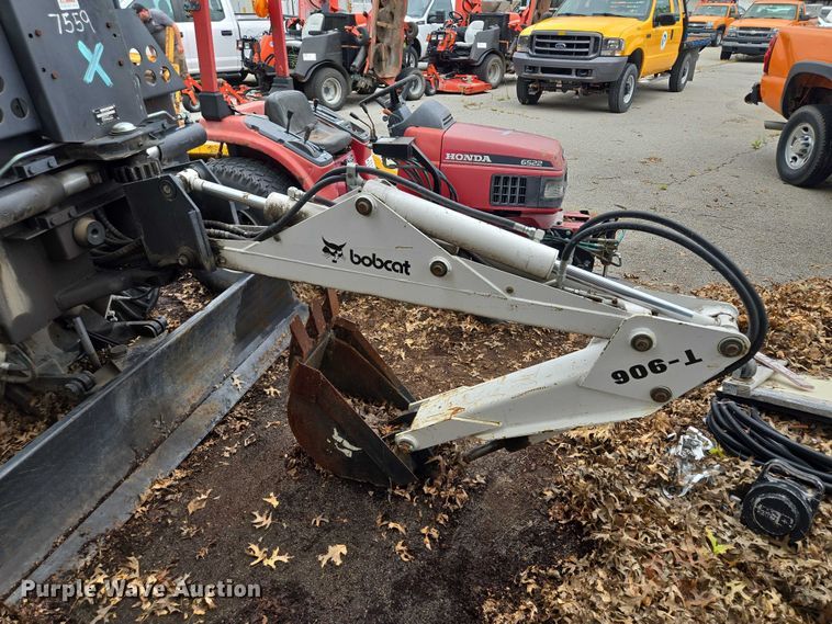 image for item EF1895 1990 Bobcat 3022 trencher