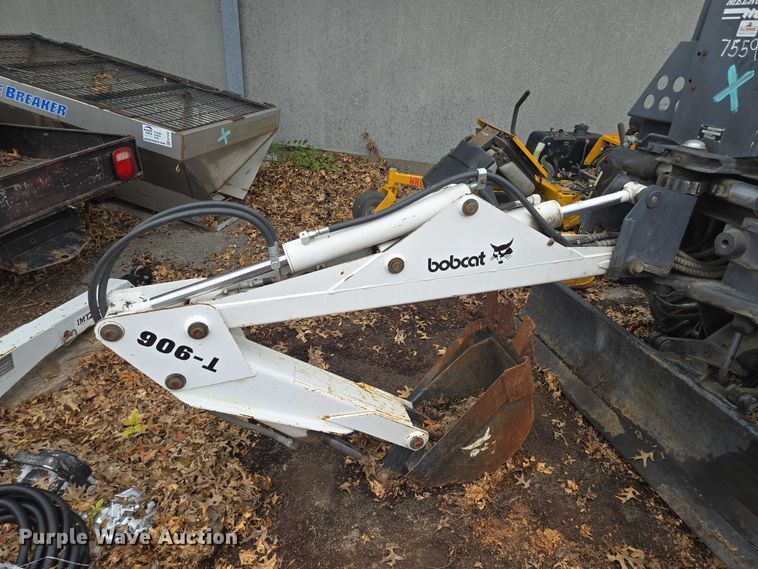 image for item EF1895 1990 Bobcat 3022 trencher