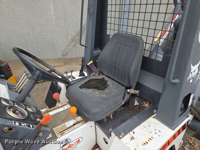 image for item EF1895 1990 Bobcat 3022 trencher