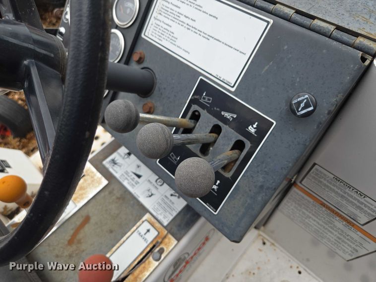 image for item EF1895 1990 Bobcat 3022 trencher