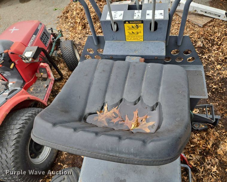 image for item EF1895 1990 Bobcat 3022 trencher