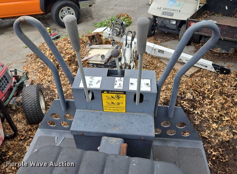 image for item EF1895 1990 Bobcat 3022 trencher