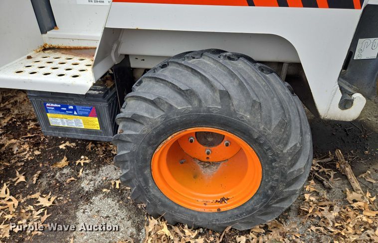 image for item EF1895 1990 Bobcat 3022 trencher