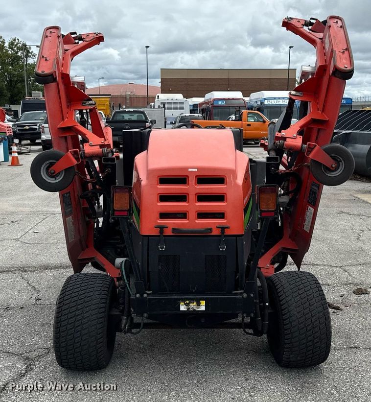 image for item EF1896 2006 Jacobson HR9016 lawn mower