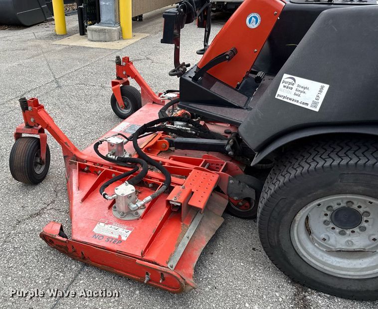 image for item EF1896 2006 Jacobson HR9016 lawn mower