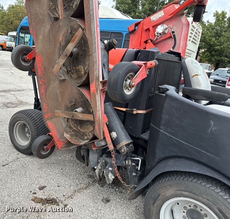 image for item EF1896 2006 Jacobson HR9016 lawn mower