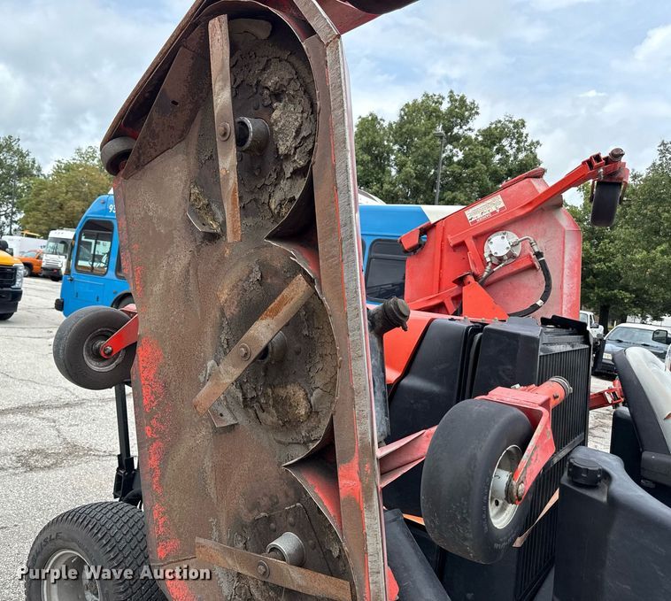 image for item EF1896 2006 Jacobson HR9016 lawn mower