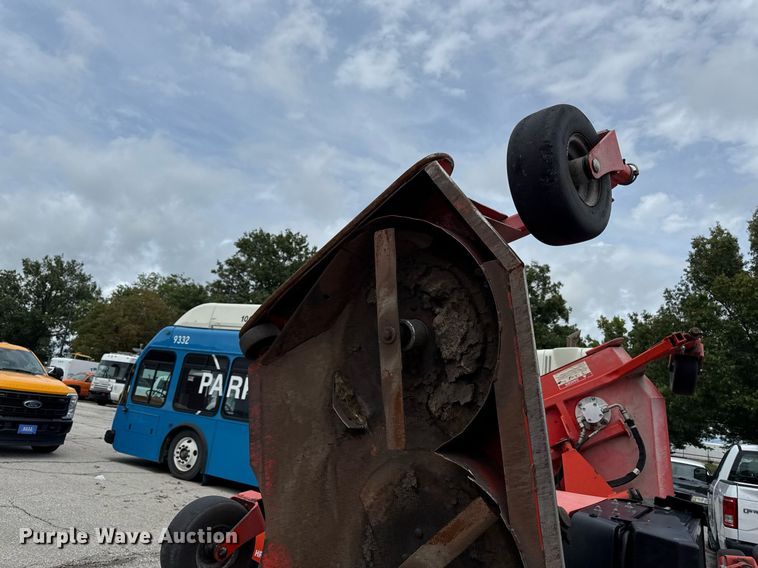 image for item EF1896 2006 Jacobson HR9016 lawn mower