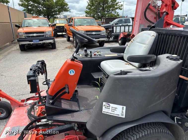 image for item EF1896 2006 Jacobson HR9016 lawn mower