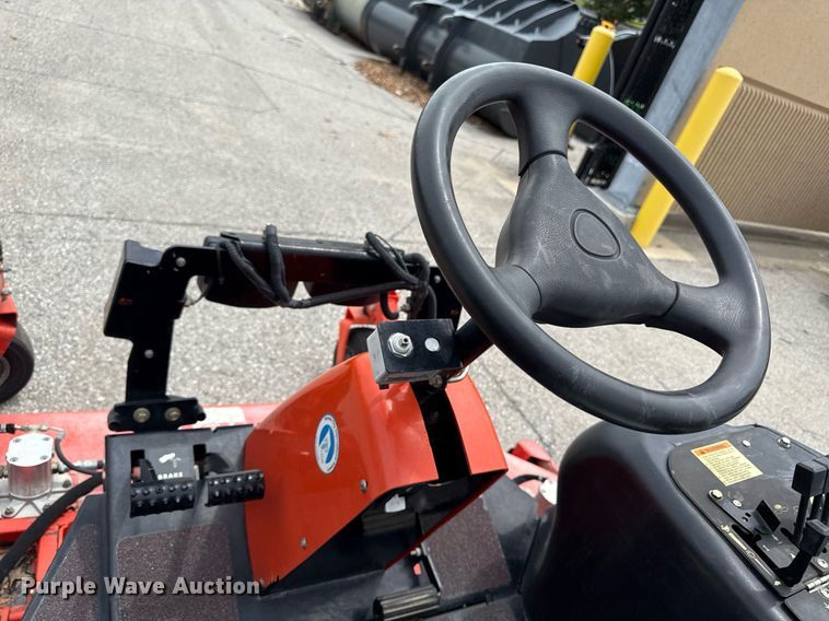 image for item EF1896 2006 Jacobson HR9016 lawn mower