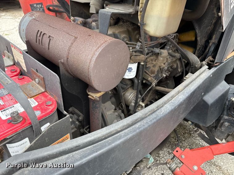 image for item EF1896 2006 Jacobson HR9016 lawn mower