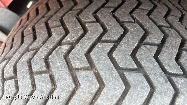 image for item EF1896 2006 Jacobson HR9016 lawn mower