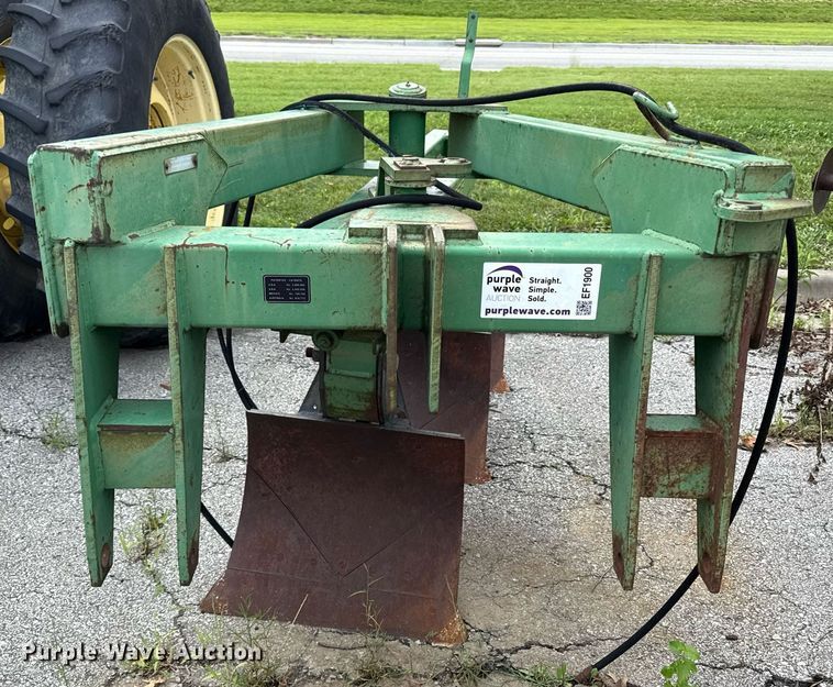 image for item EF1900 John Deere 975 plow