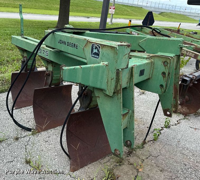 image for item EF1900 John Deere 975 plow