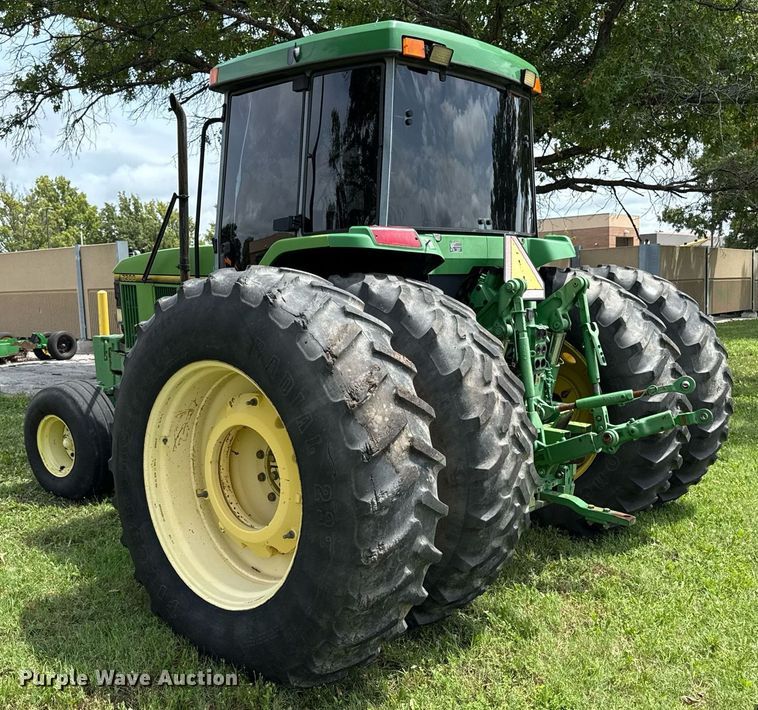 image for item EF1901 John Deere 7200 tractor