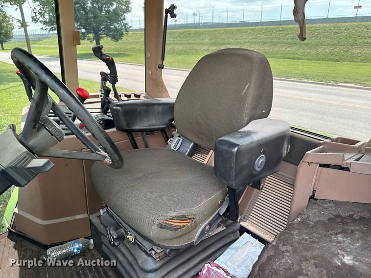 image for item EF1901 John Deere 7200 tractor