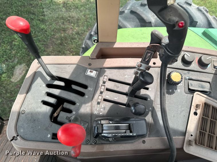 image for item EF1901 John Deere 7200 tractor