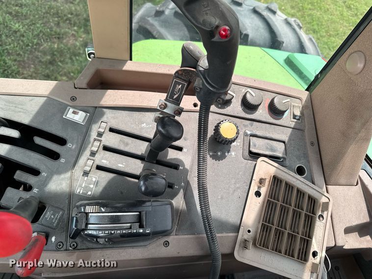 image for item EF1901 John Deere 7200 tractor