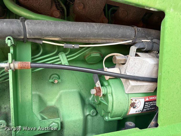 image for item EF1901 John Deere 7200 tractor