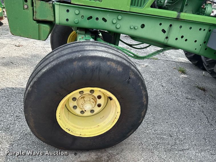 image for item EF1901 John Deere 7200 tractor