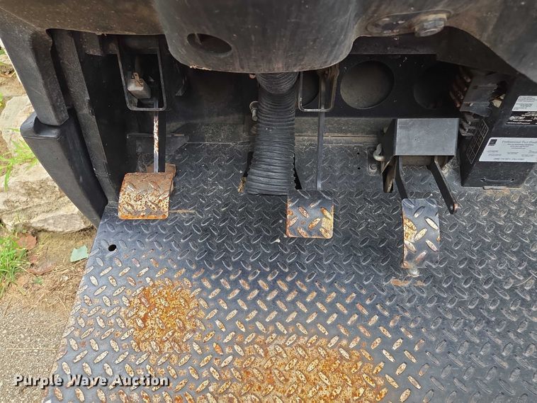 image for item EF1908 2015 Toro Workman HDX-D utility vehicle