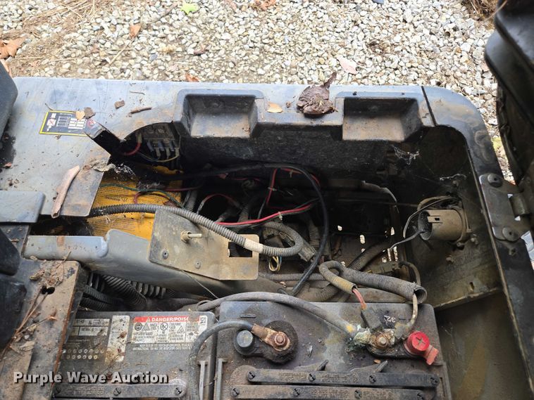 image for item EF1909 Cushman  Hauler Pro X golf cart