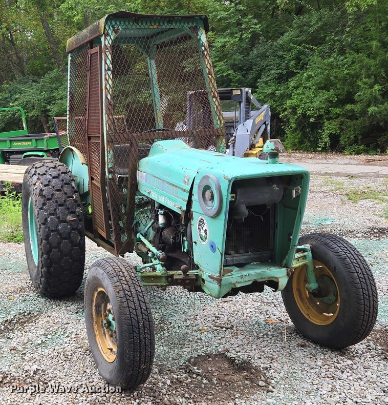 image for item EF1910 1980 Ford 4100 tractor