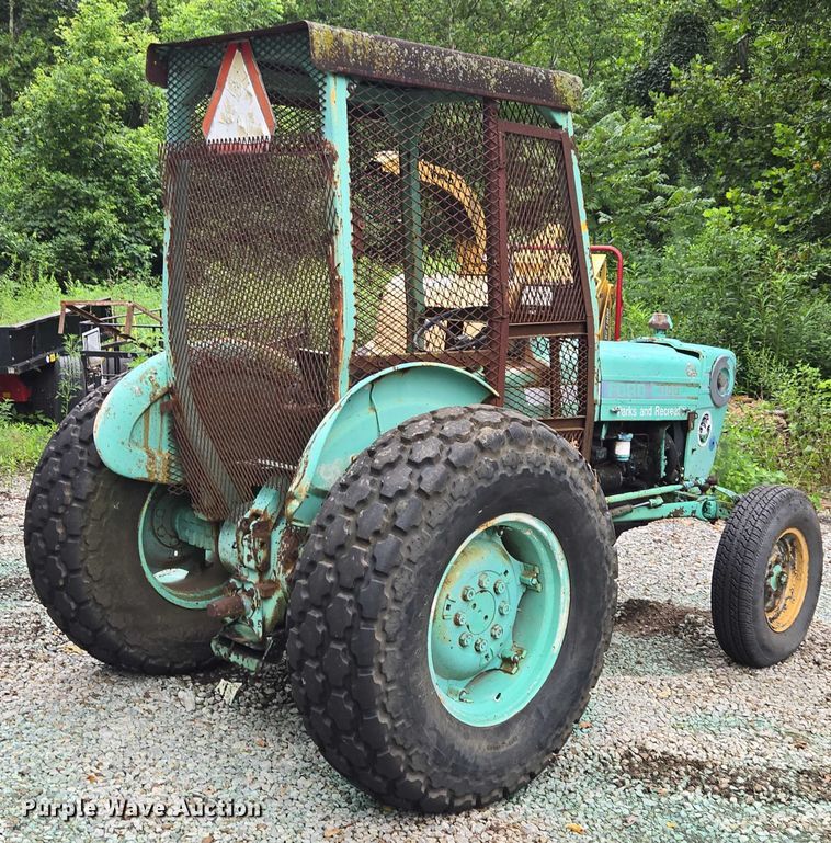 image for item EF1910 1980 Ford 4100 tractor