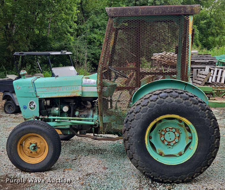 image for item EF1910 1980 Ford 4100 tractor