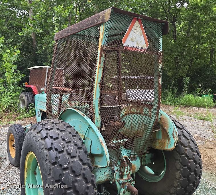image for item EF1910 1980 Ford 4100 tractor