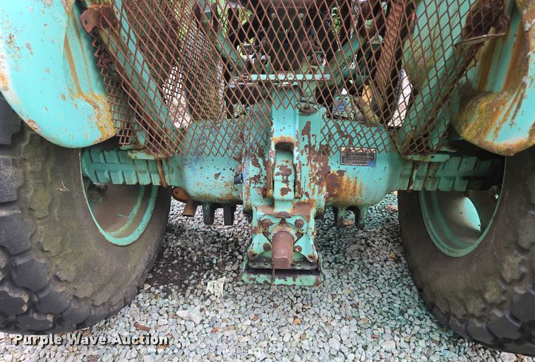 image for item EF1910 1980 Ford 4100 tractor