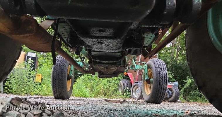 image for item EF1910 1980 Ford 4100 tractor