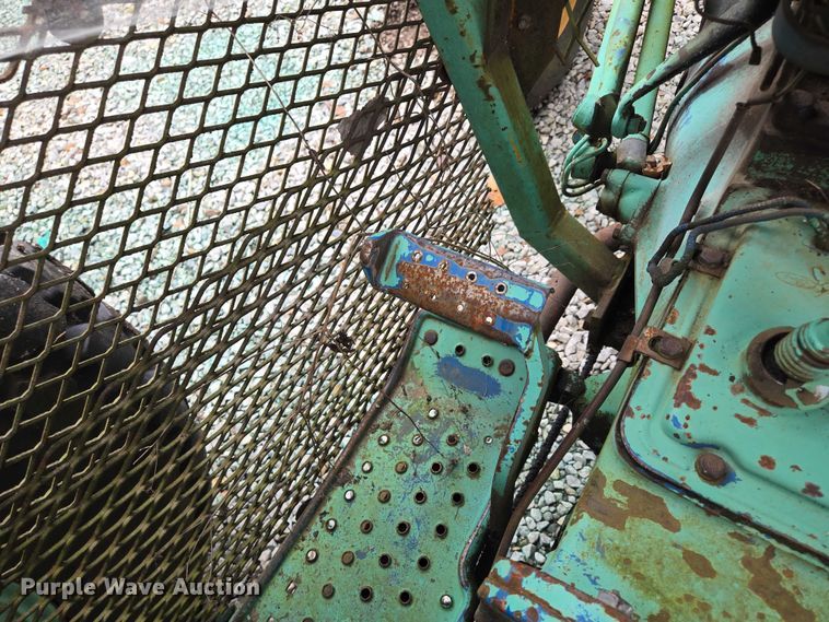 image for item EF1910 1980 Ford 4100 tractor