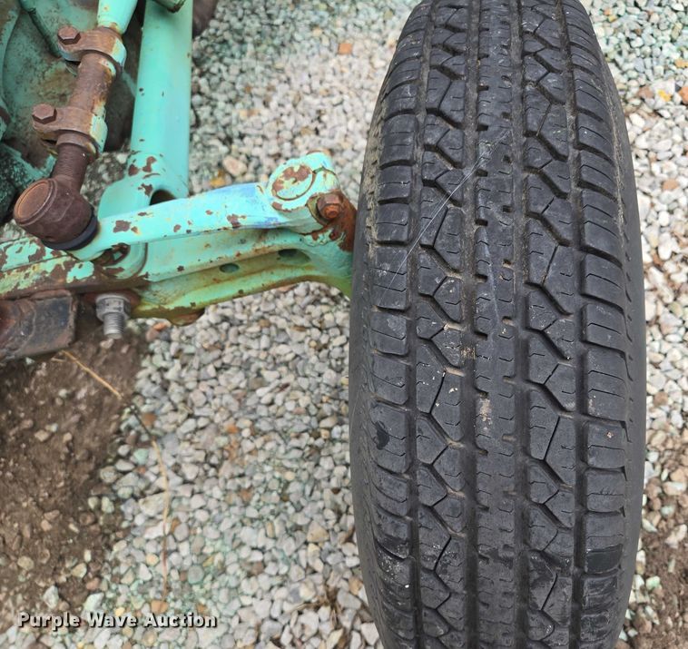 image for item EF1910 1980 Ford 4100 tractor