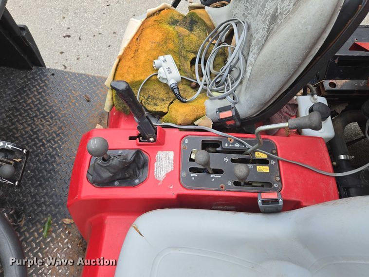 image for item EF1912 Toro Workman utility vehicle