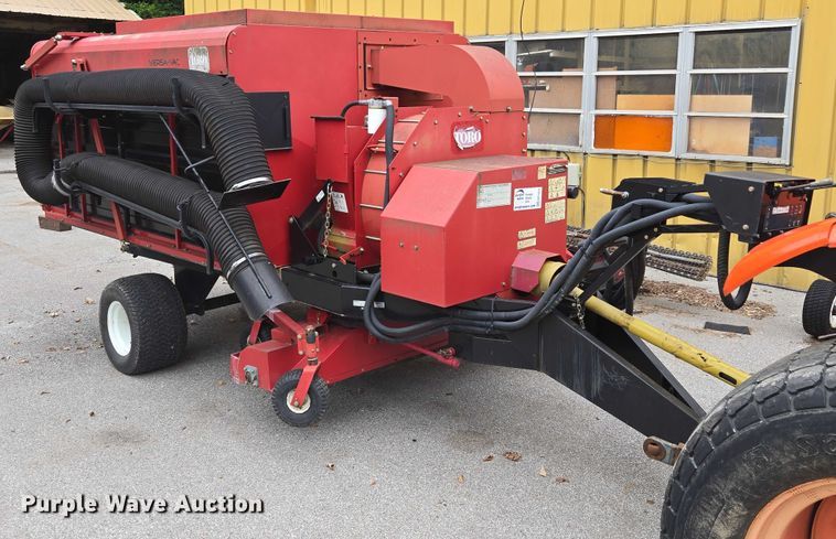 image for item EF1913 Toro Varsa-Vac turf sweeper