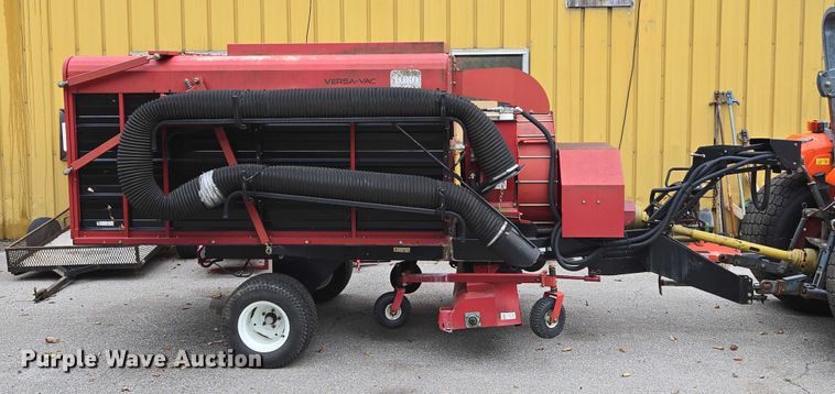 image for item EF1913 Toro Varsa-Vac turf sweeper
