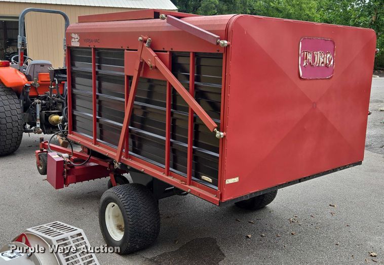 image for item EF1913 Toro Varsa-Vac turf sweeper