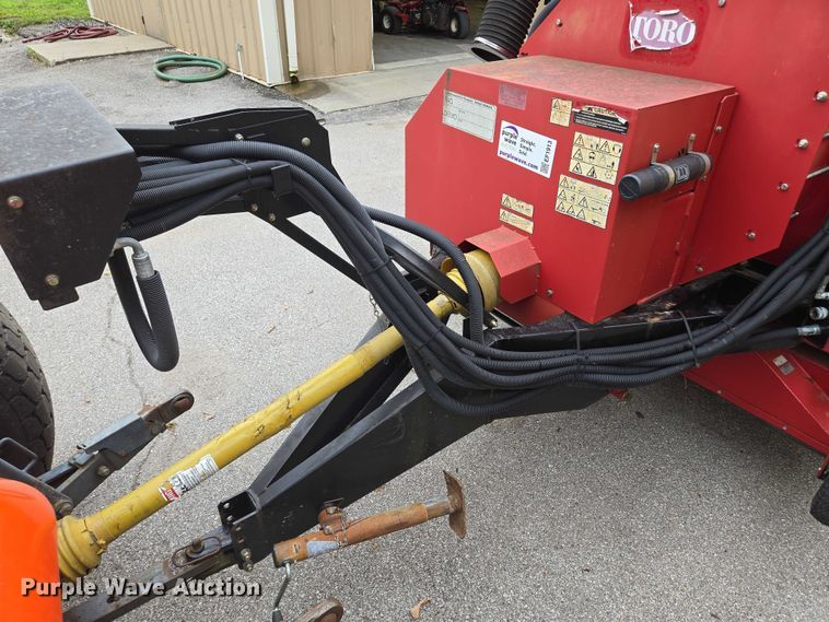 image for item EF1913 Toro Varsa-Vac turf sweeper