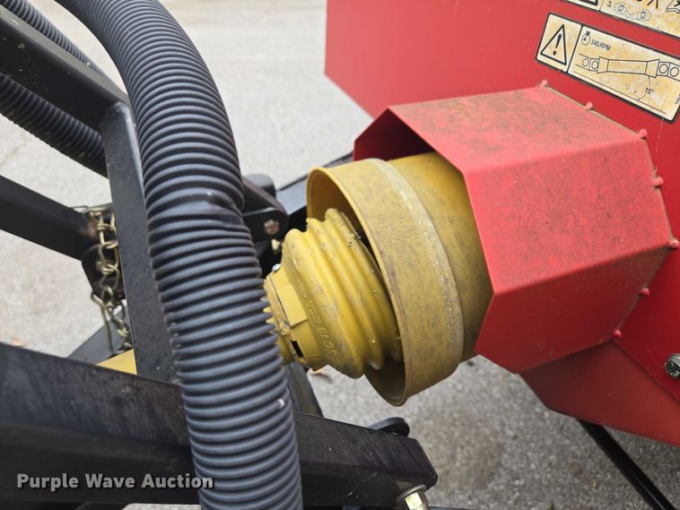 image for item EF1913 Toro Varsa-Vac turf sweeper